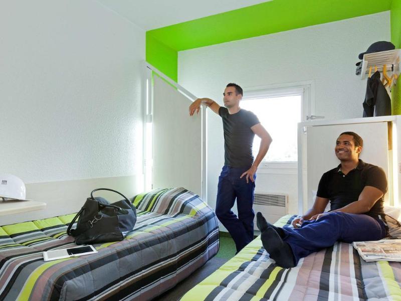 Hotelf1 Lyon Sud Oullins Renove Экстерьер фото
