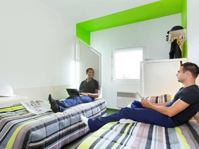 Hotelf1 Lyon Sud Oullins Renove Экстерьер фото